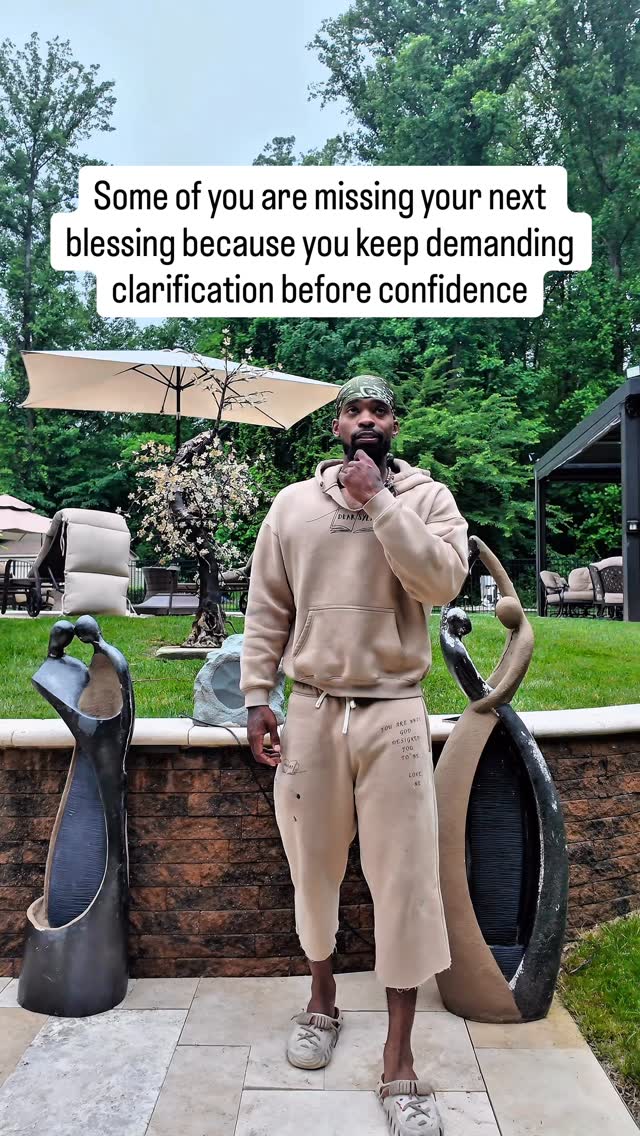 Some destinations will make sense only after you arrive. Stop delaying your growth waiting for every answer before you move. Faith was never built on full explanations.
Land anyway.
— DEAR SYLF
#DearSylf #MentalWellness #Mindset #SelfGrowth #streetwearculture