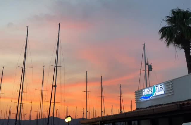 ⛵ ANTİK KIYILARDAN MAVİ UFUKLARA
Mavi yolculuğun en özel rotalarında; yelken, tarih, lezzet ve unutulmaz gün batımları bir arada…
Marmaris’ten Kaunos’a, Amos’tan, Söğüt’e, Bozukkale’ye uzanan bu eşsiz filotillada;
🌊 Turkuaz koylar
🏛️ Antik kentler
🍷 Eğlence dolu akşam yemekleri
🏆 Takım yarışları
🎁 Özel süprizler
⛵ Dostluk ve yelken keyfi
💸 Filotilla’ya özel indirimler sizleri bekliyor
📍 20–26 Haziran 2026
📞 Detaylı bilgi ve rezervasyon için DM
#MiknatisYachting #Filotilla #MaviYolculuk #SailingTurkey #Marmaris