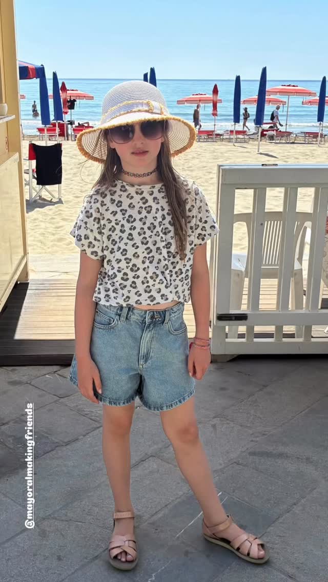 Wir haben auch grosse Auswahl an Teenagermode bis 16 Jahren 😎👍
#berncity #shoplocal #teenwear #kidsfashion #bärnermamis