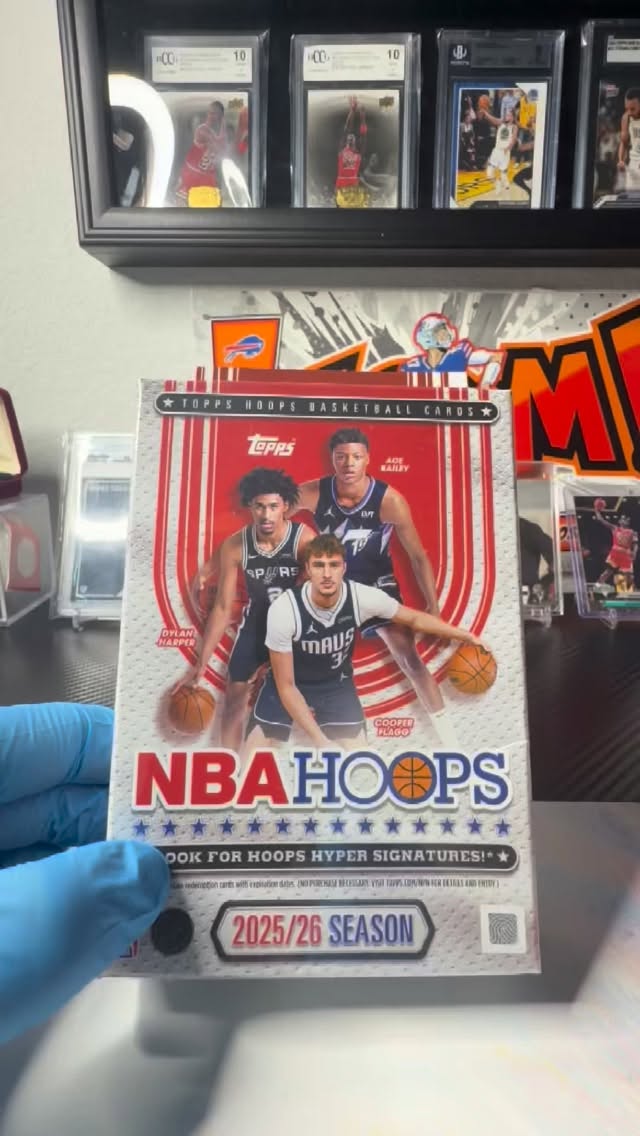 Stopped by my favorite hobby shop @hutto_hobby and picked up a 2025/2026 @topps NBA Hoops Hanger. Hangers are Bangers‼️💥
💥
💥
💥
#sportscards #nbacards #collector #fanatic #packrips