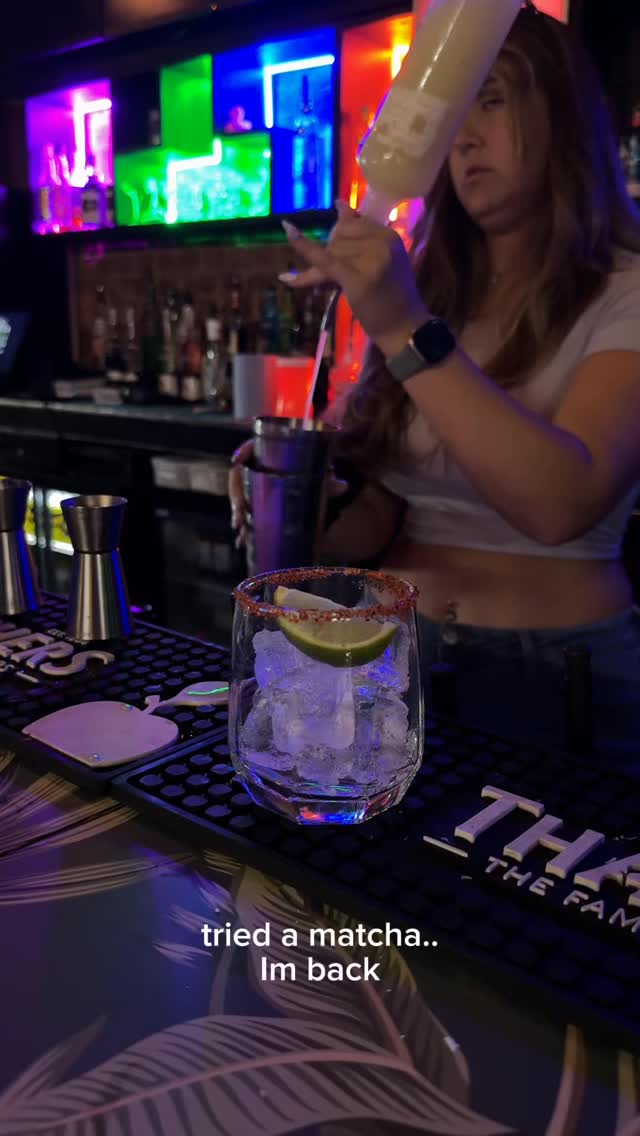 Weekends are strictly for margs only, and theyre 2-4-1 all day🍸
#gorogue #bartenderreel #funnybarreel #arcadebar #cocktailreel