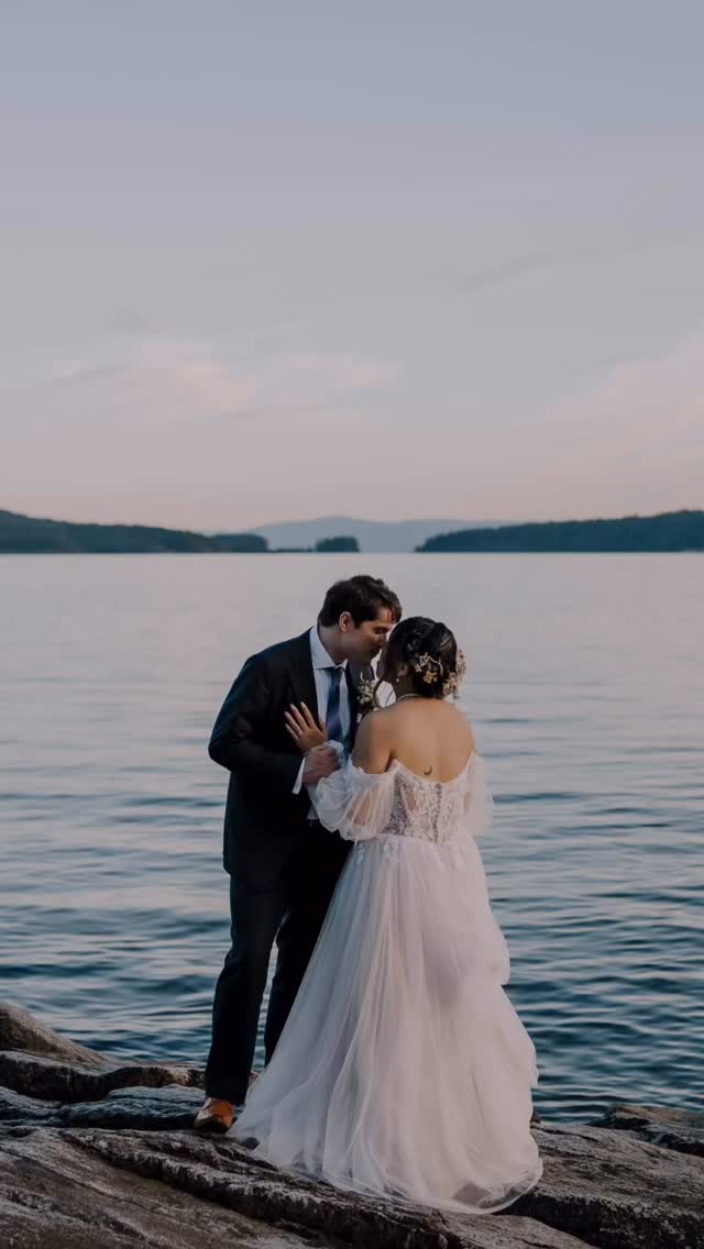Haiyue and Alex’s dream West Coast wedding on the Sunshine Coast! Both being from the UK and wanting to show the beautify of BC this places was just perfect. Beautiful views, sunny weather, intimate vows, and a quiet sunset, party with a full moon.
But more than anything, these two spent the entire day doing what they do best: laughing, being themselves, and soaking in every moment together.
Vancouver wedding photographer | Vancouver Island Wedding photographer | Destination wedding photographer