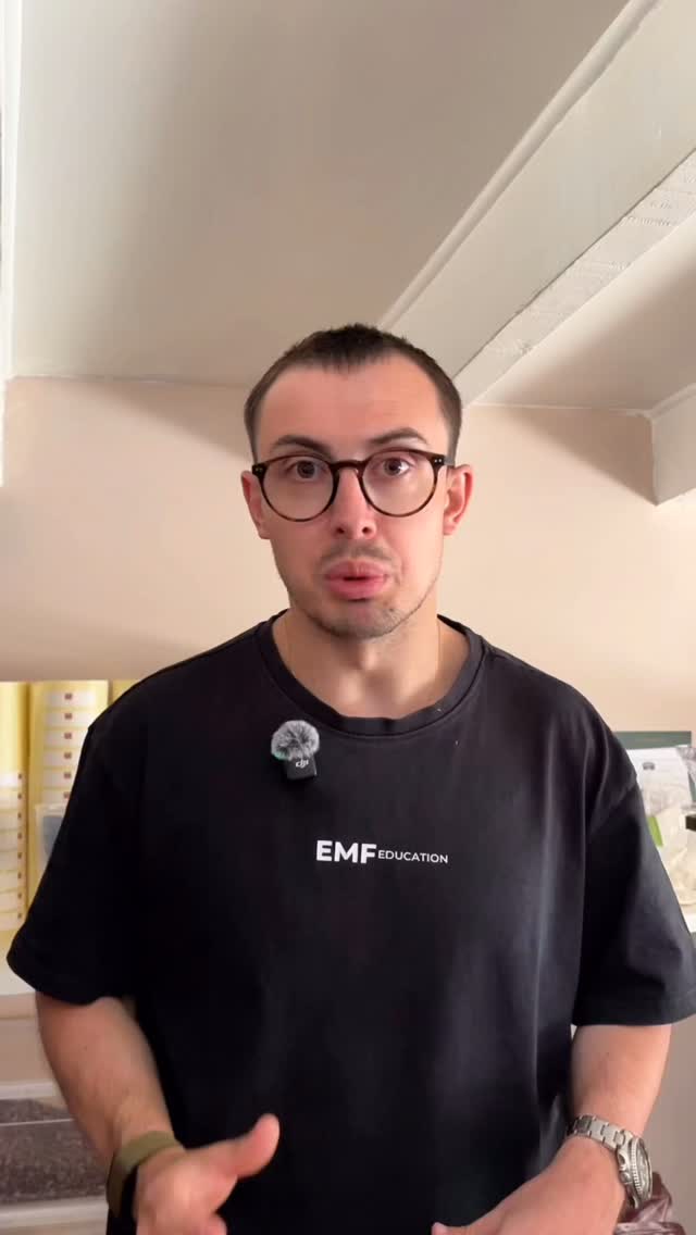 BREWING & TASTING, ep 17 - TASTING COFFEE LIKE A (pro) ROASTER
Juger son propre travail, c’est super compliqué
Tu as envie de te dire ton café est bon mais quand tu le goûtes… c’est une autre histoire.
Juger son travail c’est:
Goûter
Comparer
Se tromper
Recommencer
Encore et encore
#onecupatadiviso
#coffeeaddict #specialtycoffee #coffee