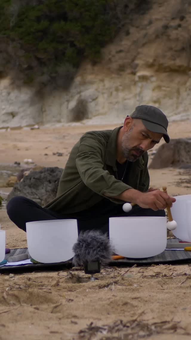 This sound bath was recorded at Spiaggia di Perruledda in the north of Sardinia a remote coastal place shaped by wind, stone, and the movement of the sea.
This session focuses on grounding, energetic balance, and emotional opening.
Deep frequencies, crystal singing bowls, and slow harmonic movement guide the body into a state of calm and presence.
In energetic work, the sea is often associated with emotional flow and inner release.
This session supports the root chakra and sacral chakra in particular connected to stability, emotion, body awareness and a deep connection to the natural elements.
Do you feel more grounded near the sea?
#klangbad #kristallklangschalen #erdung #innerebalance #meer