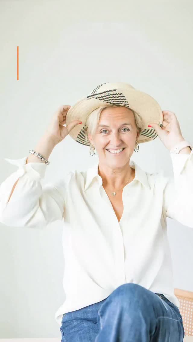 Lekkere ijsjes en fruit…
De basis voor deze heerlijk zomerse tussendoortjes.
Welke is jouw favoriet?
Volg me voor meer van dit…
En voor talloze gezondheidstips!!
Liefs, Elly 💋