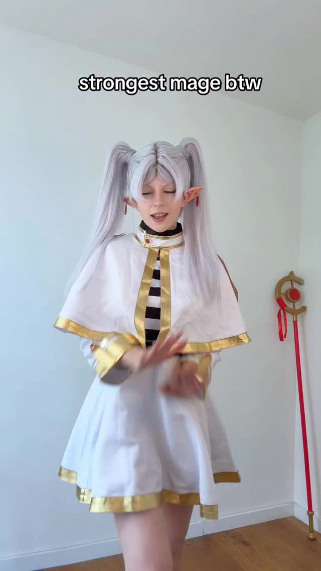 I absolutely had to do a video dancing in this bouncy dress #frieren #cosplay #frierenbeyondjourneysend #dance
