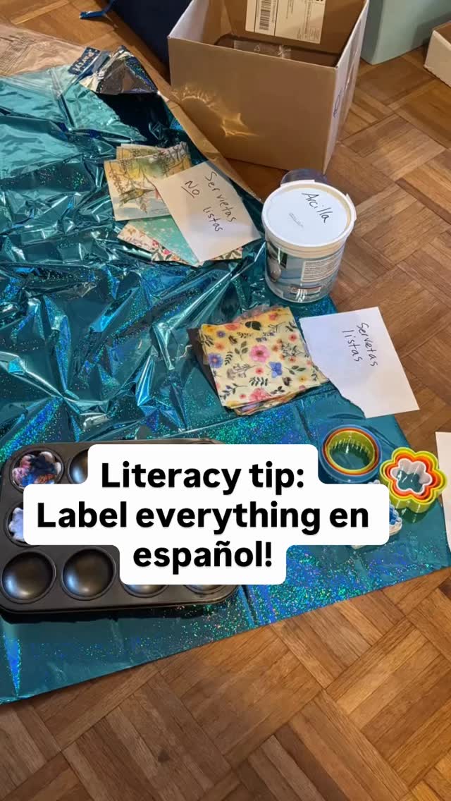 The kids are making those viral napkin air dry clay bowls because anything you can do in English, you can do in Spanish! I labeled everything in Spanish to encourage using the words and reading them as well! #biliteracy #niños #clayplay #bilingual_kids