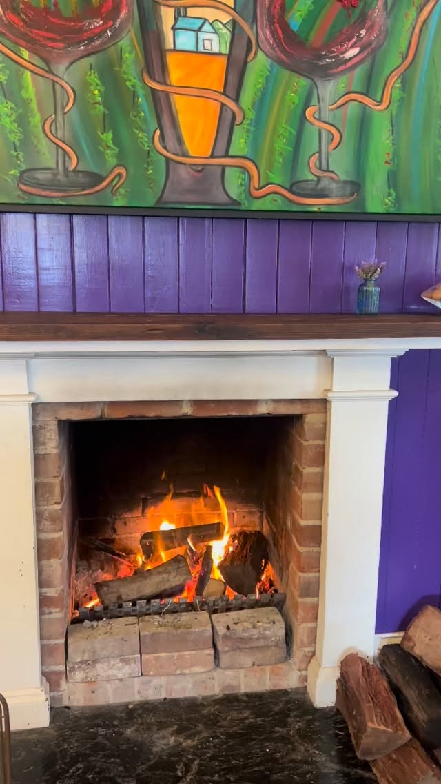 A little rain has made Rosalie House even more beautiful.
The roads are dry, the sun is shining, and the fire is crackling away, keeping things warm and cosy.
We’re looking forward to welcoming our guests today. We’re almost full, but still have availability tomorrow.
Book your table, grab a glass of wine, and settle in by the fire. 🍷🔥