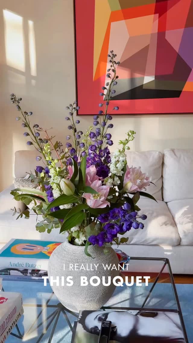 Eine leichte Brise, kühle Drinks und der perfekte Strauß – kann der Sommer nicht einfach bleiben?
Für alle, die den Sommer feiern wollen: Wir gestalten florale Settings für Feste, Dinner und besondere Abende unter freiem Himmel.
kiansgarden.com/events
#eventflowers #blumendeko #kiansgarden