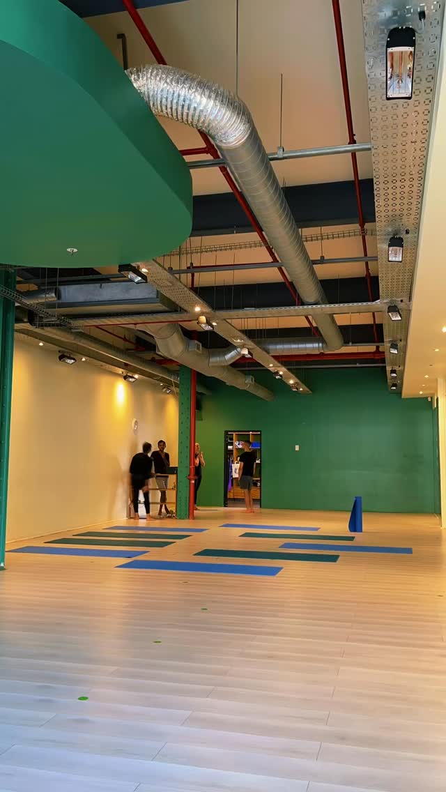 The magic of a yoga studio isn’t just the classes — it’s the people who make it what it is. 💚
A little behind-the-scenes from today’s content shoot with some of the incredible humans who share their energy, knowledge and passion with our community every day.
Connection. Community. Movement. ✨
We can’t wait to share what we’ve been creating. 💚🧘🏼♀️
#yoyoga #yoyogacommunity #yogasouthafrica