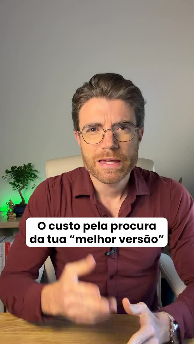 E se a busca incessante pela tua “melhor versão” estiver, na verdade, a aumentar a rejeição por quem és hoje?
Às vezes, a verdadeira mudança não começa quando nos tentamos corrigir, mas quando deixamos de nos tratar como um erro.
➡️ Fez sentido para ti?