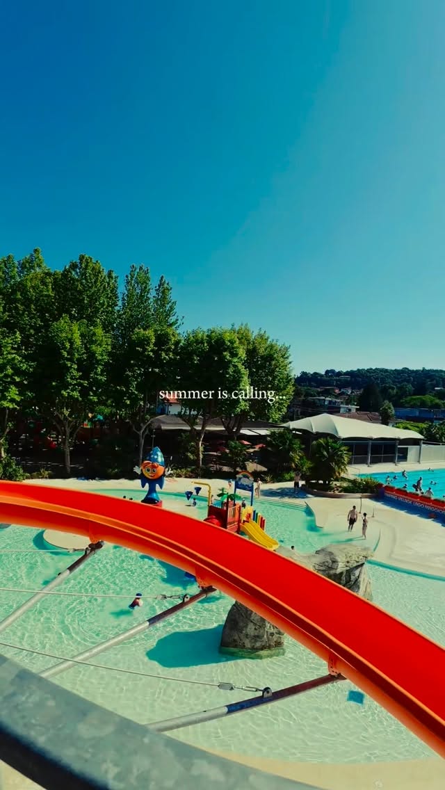 Summer is calling 🌊🐟🧜♀️🤍💙
🏕 @lagomag
🌈 @lagomagofamily
#CampingVillageLagoMaggiore
#VacanzeSulLagoMaggiore
#FamilyHolidayItaly
#LagoMaggioreExperience
#EstateInFamiglia