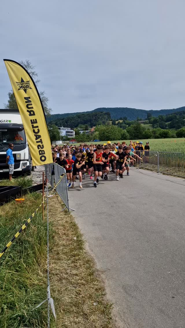 Die Kids sind los! @obstacle_run Wettingen 2026.
@focuswater
@dirtysox.cc
@dermaplastactive_ch
@swica_gesundheitsorganisation