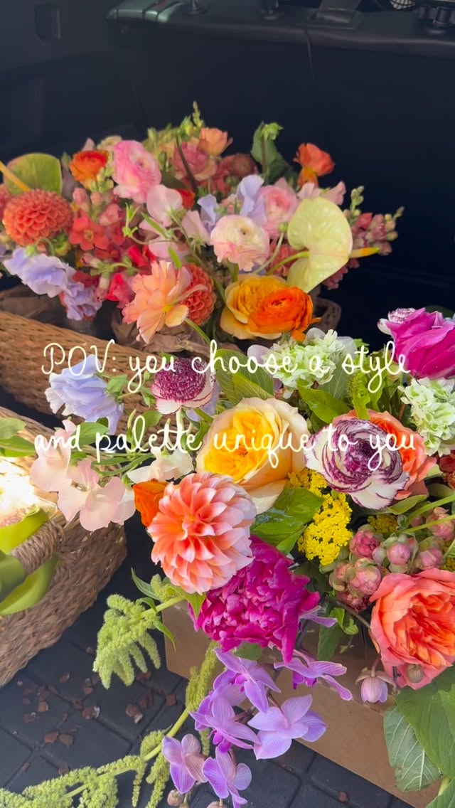 Because I’m the biggest believer in not worrying about what’s trending or not trending. Lean into your own styles and preferences. I promise as wedding florists we will absolutely have the time of our life helping your wedding flowers feel just like you 💖🌿✨