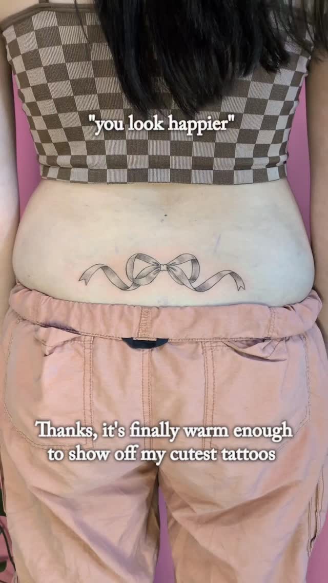 But please use SPF 🥹🥹
Hi! I'm a girly tattoo artist in NYC 🩷 my books are currently open through July ~ check out my "available" highlight for pre-drawn designs or send me your ideas for a custom tattoo 😊 fill out my form to book or inquire ~