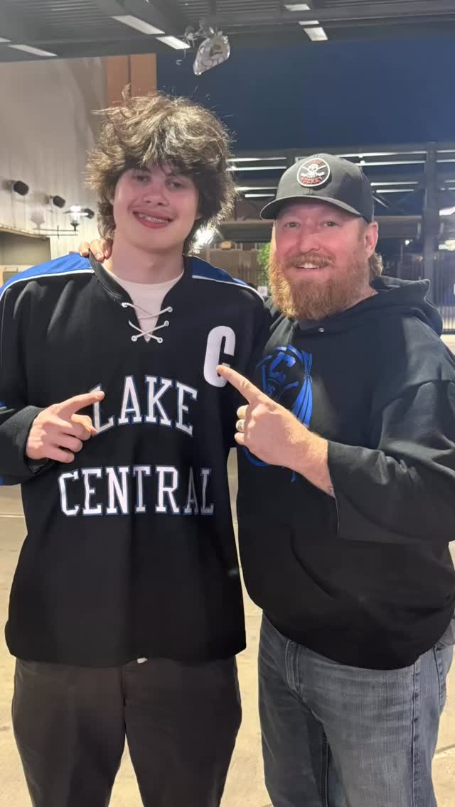 E.T. Sports Showcase Alum Kane Tilley was honored by the South Shore Railcats tonight as he threw out the first pitch! #effingterrible #hockeyisfamily #hockey