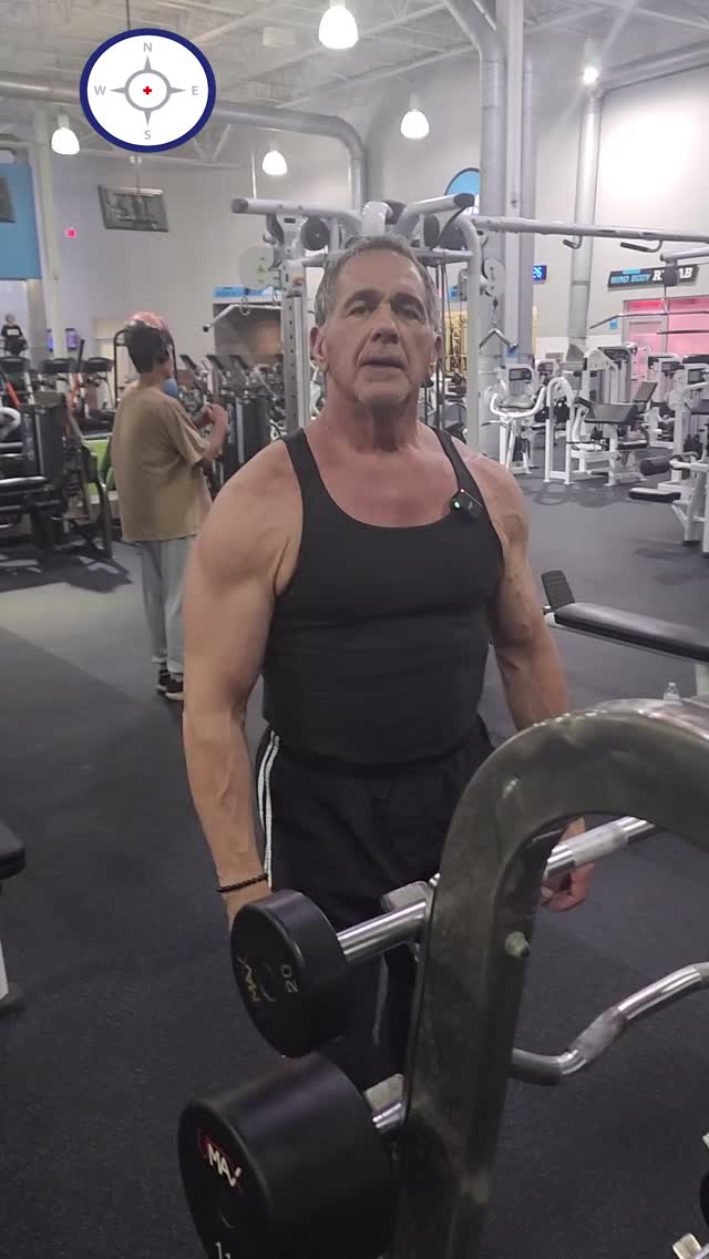 🔥 Get Summer Ready: Build Upper Traps 🔥
Shrugs build upper trap strength and support posture.
🔥 Why it works:
• Builds traps
• Supports neck and posture
• Improves upper body stability
🧍♂️ How to do it properly:
• Hold barbell at thighs
• Lift shoulders straight up
• Pause
• Lower slowly
🛡 Avoid rolling shoulders.
🏠 At-home alternatives:
• Backpack shrugs
• Water jugs
• Resistance bands
🧭 Small movement. Big results.
👉 healthquestdrsal.com
#TrapWorkout #ShoulderShrugs #UpperBack #StrengthTraining #FitnessTips #GetSummerReady #HealthQuest #DrSal