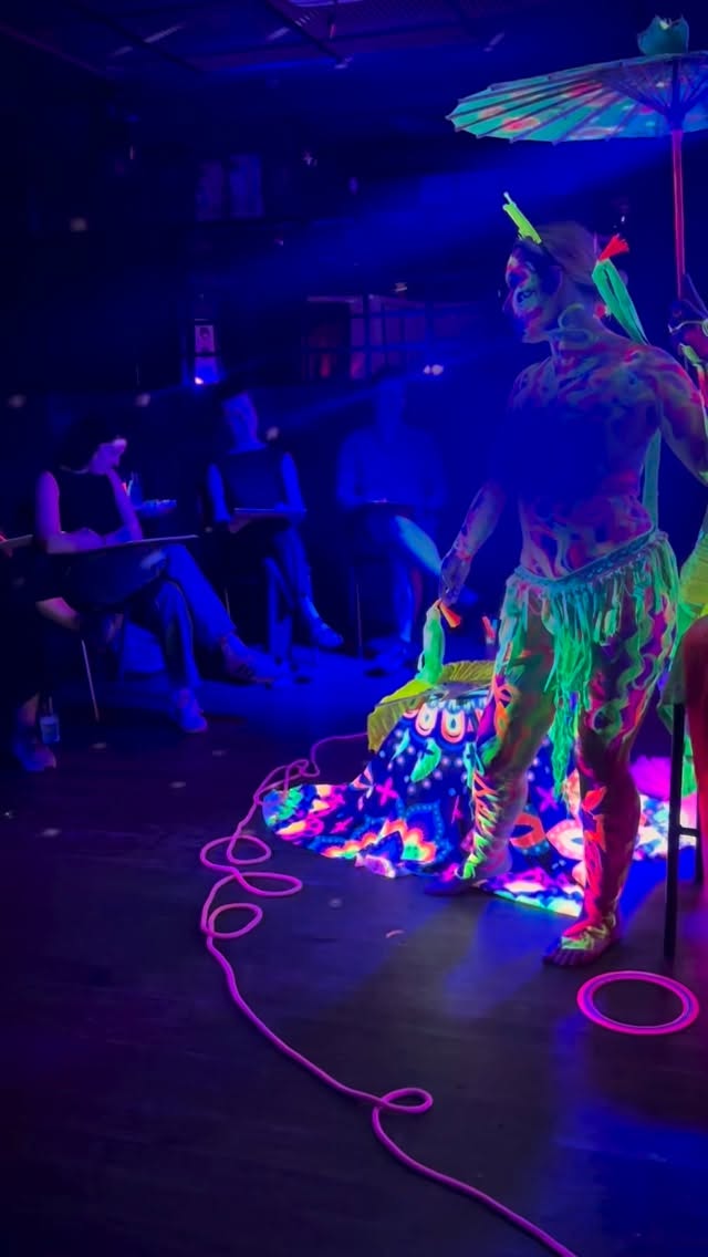 Last night was an absolute blast at our monthly Neon Naked Life Drawing session at @thephoenix_w1, just a short walk from Oxford Circus!
A huge thank you to the incredible Eather Wolf and @lifemodelbee for bringing such amazing energy, inspiration, and creativity to the evening. The artwork, atmosphere, and community were all on point.
We’ve got lots of exciting classes coming up next week, so check out all upcoming dates and book your spot at www.neonnaked.com.
Come draw in the glow. ✨
#LondonEvents #LondonLifeDrawing #ThingsToDoLondon #LondonArtScene #OxfordCircus