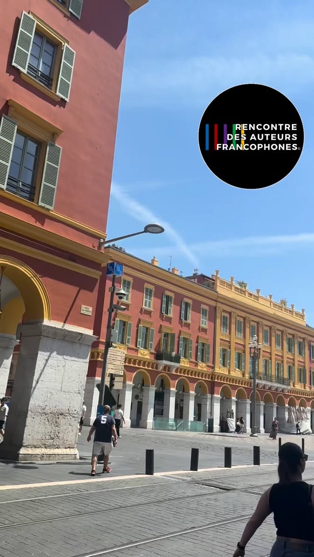 Le Festival du livre de Nice s’achève.
L’occasion pour Rencontre des Auteurs Francophones de partir à la rencontre de certains de nos membres, d’honneur, comme Marek Halter ou Olivia Elkaïm, et de présenter nos projets 2027 à des auteurs enthousiastes, tel Eric-Emmanuel Schmitt, Olivier Bourdeaut, Suzie Morgenstern , pour n’en citer que quelques-uns.
Et puis bien évidemment faire le plein de livres à lire et à relire.
À suivre donc
Rendez-vous en 2027.
Bon dimanche et bonne Fête des Mères en France.