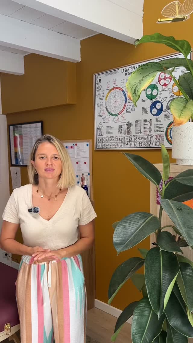 ❤️🔥 FEU 🔥 SUMMER TIMES !
Attention au secousse, c’est le moment d’assurer un bon équilibrage au niveau des méridiens ; l’occasion de te rendre chez ton praticien en Médecine Traditionnelle Chinoise !
L’élément feu 🔥 c’est un peu le moment des excès ! Tu peux alors te sentir agiter mentalement, émotionnellement, même physiquement.
Par la kinesiologie, on vient alors travailler sur ce besoin d’ancrage de manière à faire preuve de discernement. C’est LE moment de digérer, d’assimiler les expériences passées pour se sentir à la bonne place, en harmonie et d’accepter son évolution 🫴🏻🌈
Avec le 🤍
« Je me libère du lien de dépendance »
« Je pardonne à ceux qui m’ont blessé »
« J’apprends par mes propres expériences »
« Je fais la paix »
« J’accepte de grandir, j’accepte mon évolution »
Prise de rdv directement en ligne sur mon site 📲
⛔️ La kinesiologie ne remplace pas un avis médical. Le kinesiologue n’établit pas de diagnostic, ni de traitement. La kinesiologie s’inscrit comme une discipline de bien être.