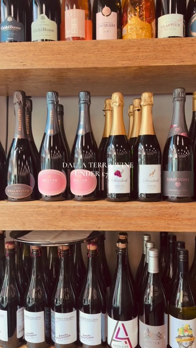 DALLA TERRA WINE UNDER £70 🍇
More than 70 bottles to choose from, a handpicked collection of wines to suit every taste. ✨
From bubbles and crisp whites 🤍to rosé and reds, explore our wine list with plenty of beautiful bottles under £70.
Whether you’re joining us for lunch 🍝, dinner 🍷, or simply popping by for a glass at the bar 🥂, we’re sure you’ll find the perfect bottle to enjoy.
📍 Covent Garden
#dallaterra #coventgarden #londoneats #pretheatre #coventgardeneats