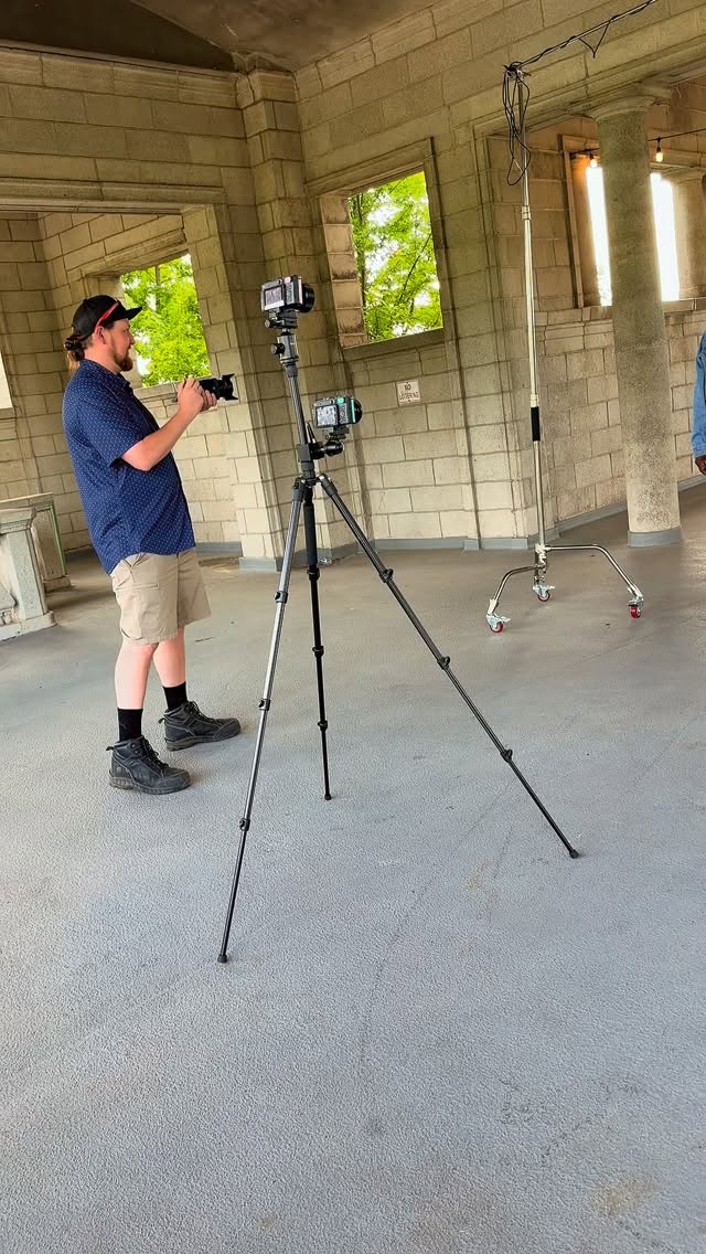 #bts of my 3rd shoot on Sunday which was a series of music videos for @voice101.da at Marquette Park in Gary, IN #musicvideo