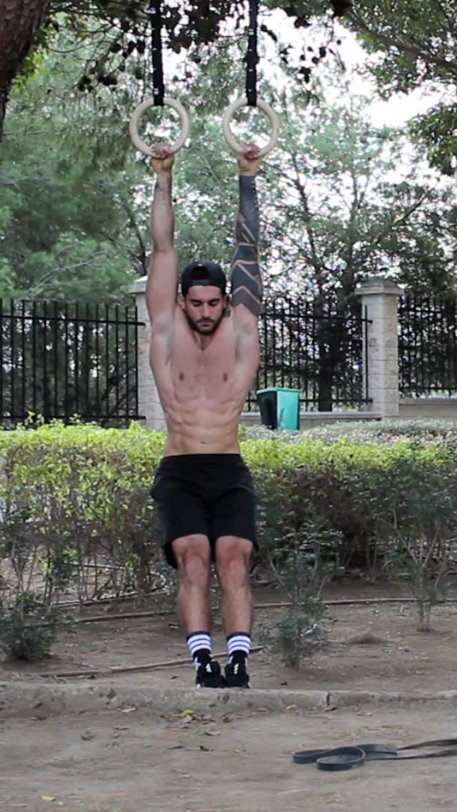Crush your core and build Functional ab strength with hanging leg raises!
This powerhouse movement is a game changer for targeting your lower rectus abdominis, hip flexors, and even your grip strength.
Here are a few major benefits of adding this move to your routine:
▪︎ Lower Ab Isolation: Hits the hard-to-reach lower abdominal muscles.
▪︎ Core Stability: Builds deep core strength to protect your spine.
▪︎ Grip & Forearm Strength: Requires a strong hold, boosting your overall grip.
▪︎ Hip Flexor Mobility: Engages and stretches your hip flexors for better functional movement.
#HangingLegRaises #CoreWorkout #SixPackAbs #FitnessMotivation #Calisthenics