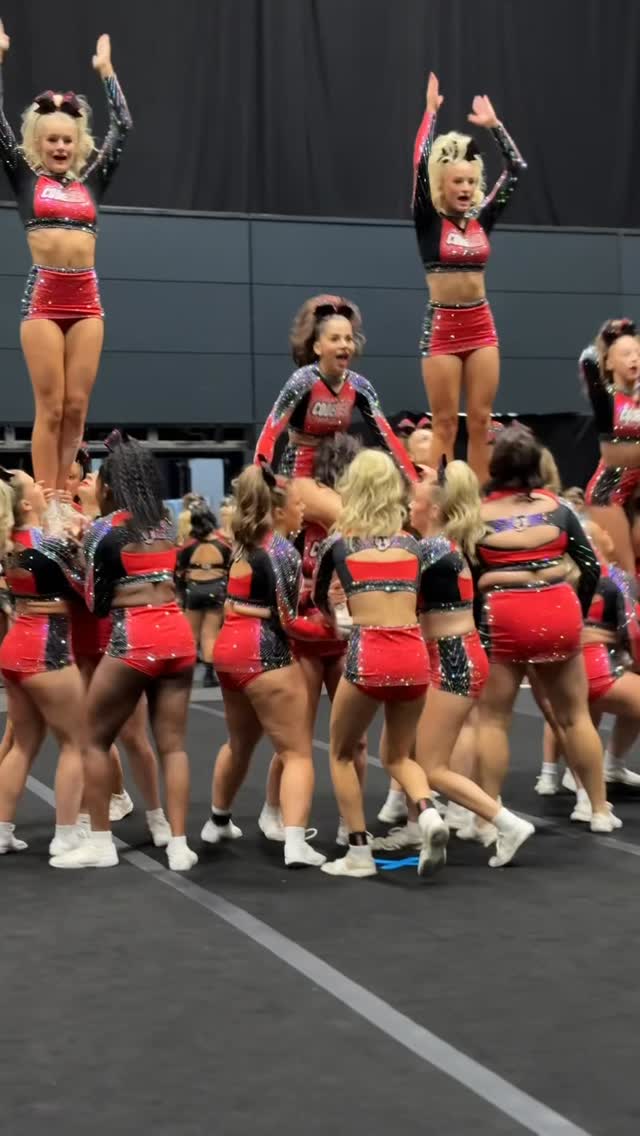Kicking off our weekend @jamfesteurope Code Red, you absolutely smashed it 🚨❤️-————‐——————————————‐-———
- 📧 admin@twistedcheeranddance.co.uk
- 📱www.twistedcheeranddance.co.uk
- 📞 01923 372808
-————‐——————————————‐-———