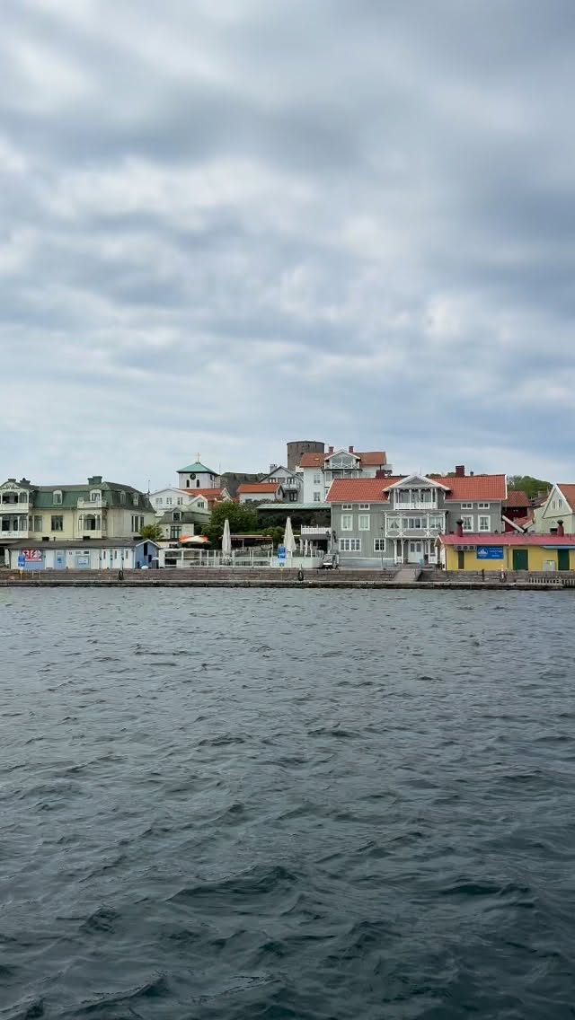 Transport från A-B
Behöver ni transport till konferensen, festen eller till bröllopet? Vi transporterar er Tryggt och smidigt längst hela västkusten.
Dagens transport gick från Marstrand till Pater Noster
Ta kontakt med oss för ett kostnadsförslag
Tel: 0735-32 61 61
Web: info@ribX.se
E-Post: info@ribx.se
#konferens #ribbåt #ribx #taxibåt #åkabåt