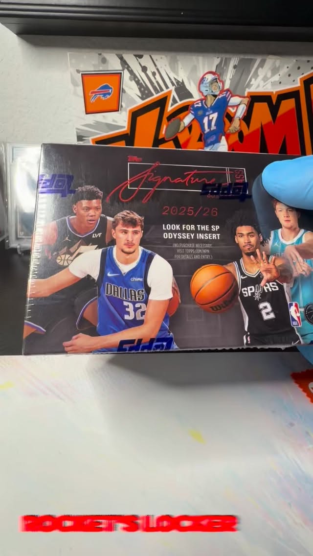 Opening a Blaster of 2025/26 #topps signature series💥 shoutout to @dickssportinggoods for having the best prices💯💯 Comment below 👇🏽 what you have pulled from this series😤
🧊
🧊
🧊
#sportscards #nbacards #fanatic #collector