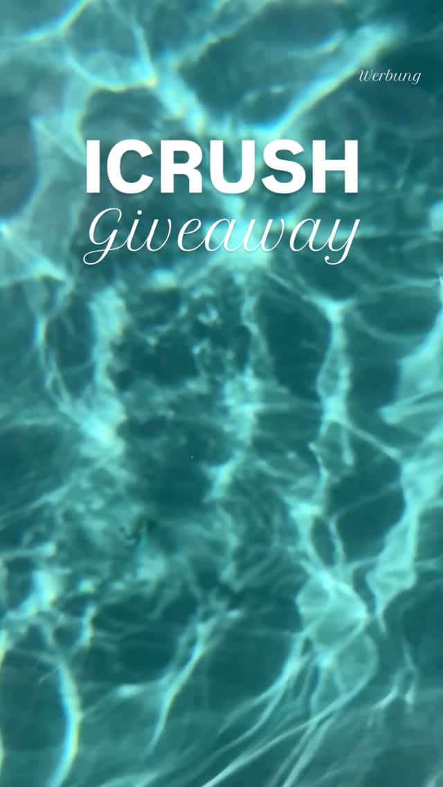 *Werbung*
@icrush_jewelry hat mir ein Paket mit 2 wasserfesten Schmuckstücken in doppelter Ausführung geschickt. Zwei Schmuckstücke für mich und zwei für euch als Giveaway! Die Illustration kommt auch mit ins Paket ☺️
Dies ist nämlich ein Gewinnspiel und wie ihr teilnehmen könnt, findet ihr hier:
- Dieses Reel liken
- Unter diesem Reel kommentieren: verlinke zwei FreundInnen, denen die Schmuckstücke auch gefallen würden und schreibe, ob du lieber die Kette oder die Ohrringe haben möchtest.
- @veronikagruhl folgen
- @icrush_jewelry folgen
- Teile das Reel, um deine Gewinnchancen zu erhöhen.
Die Schmuckstücke von ICRUSH sind perfekt für den Urlaub am Pool oder Strand, weil sie aus vergoldeten Edelstahl sind und nicht anlaufen.
Und passt das Türkis der Kette nicht perfekt zum türkisen Wasser? 🥰
Ich selbst trage übrigens schon seit vielen Jahren ICRUSH und bin davon überzeugt. Ich kann den Schmuck sogar im Gym anziehen.
Natürlich wollte ich die Kette und die Ohhringe dann noch zeichnen. Wer mich kennt, weiß, dass ich es liebe, goldene Elemente zu malen. Die glänzen so wunderschön auf den Illustrationen.
Und zum Schluss werden die zwei Pakete in den Briefkasten gesteckt, denn zwei von euch können entweder die Ohrringe oder die Kette, sowie die Illustration davon gewinnen!
Teilnahmeschluss: 9.JUNI 2026
TeilnehmerInnen müssen in Deutschland / Österreich wohnhaft und über 18 Jahre alt sein. Dieses Giveaway steht in keiner Verbindung zu Instagram. Daten werden nicht an Dritte weitergegeben.
Musik: @lyberamusic
#icrush #icrushcollection #icrushjewelry #veronikagruhl