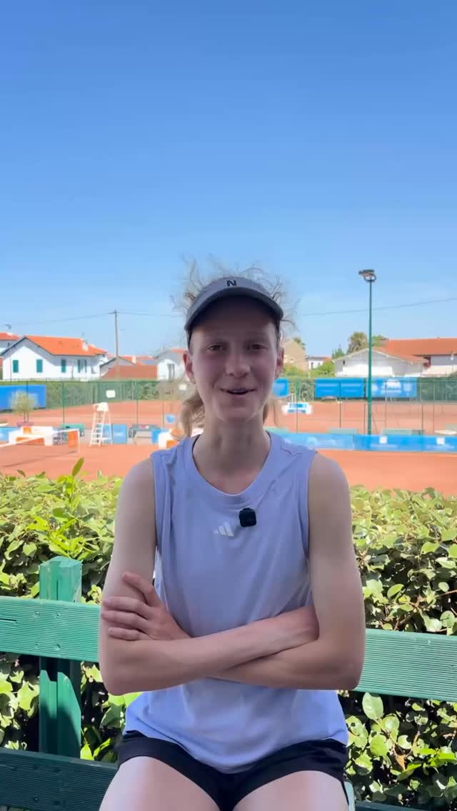 Rencontre avec Tétiana, joueuse de l’équipe Nationale 1💪
À quelques jours d’un match décisif, elle revient sur son parcours, son expérience au club et les objectifs de l’équipe pour cette fin de saison.
Dimanche, les filles joueront leur possible montée en Pro B devant leur public 🔥
Venez nombreux les encourager pour ce rendez-vous qui pourrait marquer l’histoire du club ! #botennis #prob #biarritzolympique #tennis