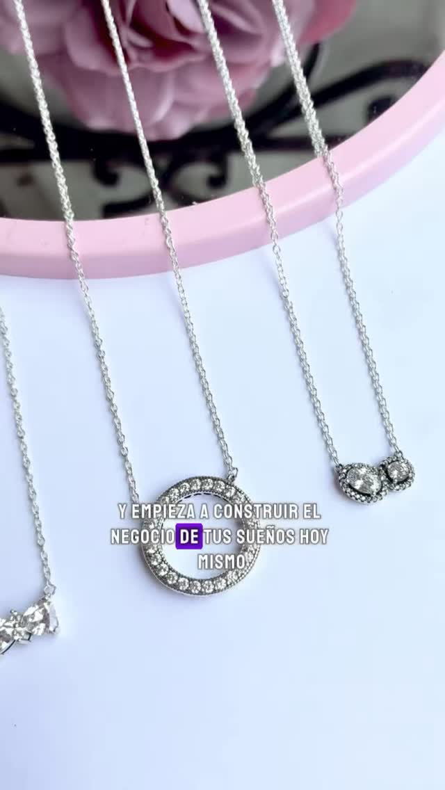 🚀 Si vas a emprender, hazlo con productos que enamoren a tus clientes desde el primer vistazo ✨
Descubre nuestra colección de joyería y empieza a construir un negocio rentable con piezas que sí se venden 💍💖 Escríbenos al WhatsApp 7621247122✅
#Mayoreo #Joyeria #EmprenderConExito #JoyeriaDeModa #ProveedorDeJoyeria Accesorios VentasPorWhatsapp NegocioOnline EmprendeDesdeCasa JoyeriaBonita