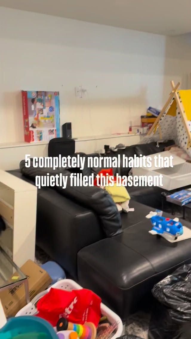 5 habits that led to this basement quietly filling up:
+ āIāll pass this to a friend/cousin/neighbourā items with no timeline
+ toy accumulation without enough letting go
+ reusable grocery bags multiplying on their own (when are we going to solve this @instacart )
+ drop zones on every flat surface (no stair was safe)
+ a donation pile that never quite made it out the door (& not for lack of trying)
let me be clear, this wasnāt a motivation problem
it was a systems problem - ones that donāt match how busy families actually live
when letting go is harder than bringing things in, this is what happens
if this feels familiar, youāre in good company
________
professional organizer, home organizing, decluttering, declutter your home, home organization, cluttered home, organized home, organizing systems, organizing tips, busy moms, busy parents, busy professionals, overwhelmed mom, mental load, life admin, household management, home management, toy clutter, basement storage, donation pile, clutter habits, decision fatigue, too much stuff, home systems, easy to tidy home