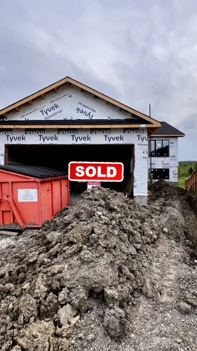 It doesn’t look like much right now but this beauty built by @woodmasterhomes is going to be the perfect home for my clients once it’s all finished.
It’s been an amazing process so far working with @jennkhughes. I can’t wait to see it once it’s all done and my clients couldn’t be more excited to call it their home.