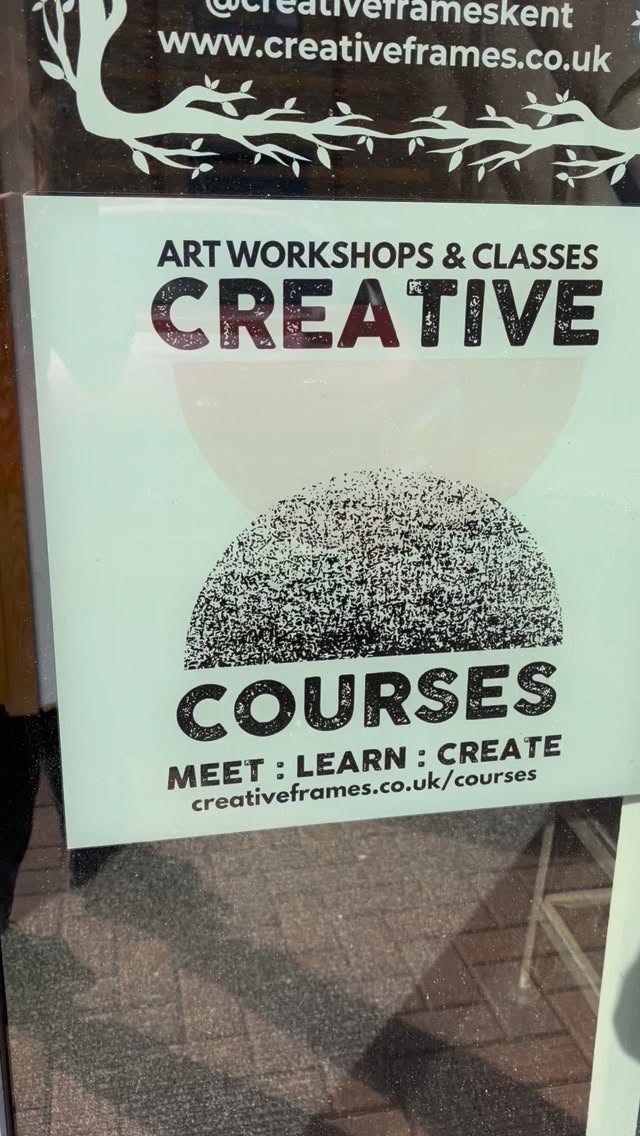 POV you join in on a cyanotype tint + tone workshop at @creativecourseskent Faversham 👀