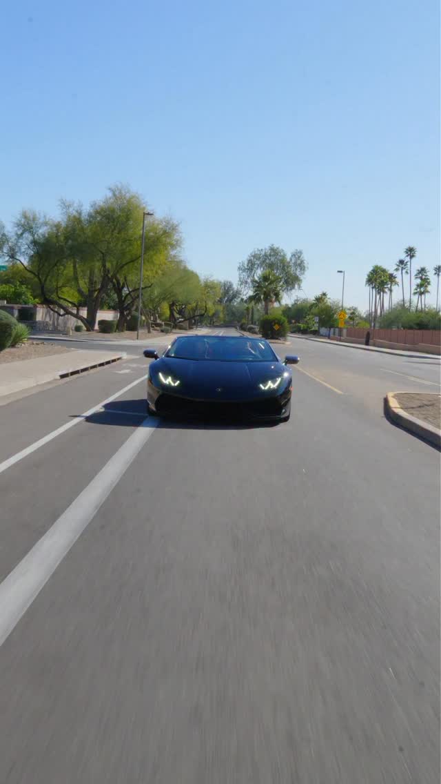 One of our amazing rental! Summer deals start now Dm us for more info! #flyflicks #flydetailing #carrentals #arizona