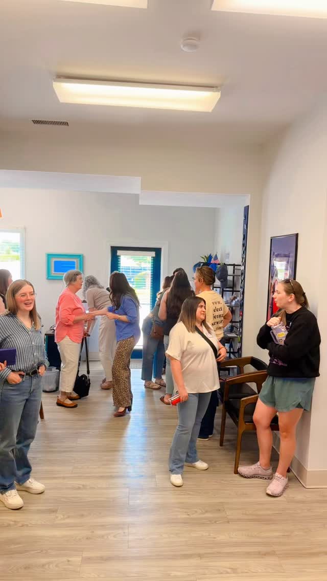 It is a beautiful thing to see women coming together to build community and work together for positive changes. That is precisely what is happening with our HamCo Federation of Democratic Women. Go give @hamcodemwomen a follow to stay up do date!
Special thanks to Jessica Irvine and Libby Hogan for working so hard to organize all this and to all the candidates who were able to take time from their busy campaigns to show up and meet with us.