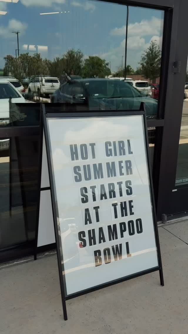 It’s S U M M E R T I M E A T L U M I N
It’s Brazilian blowout, fresh ends, fun hair color season now
Serving hair 5 days a week for your beautiful faces ♥️
#luminhairstudio #hairsalonnearme #aveda #hairinspo