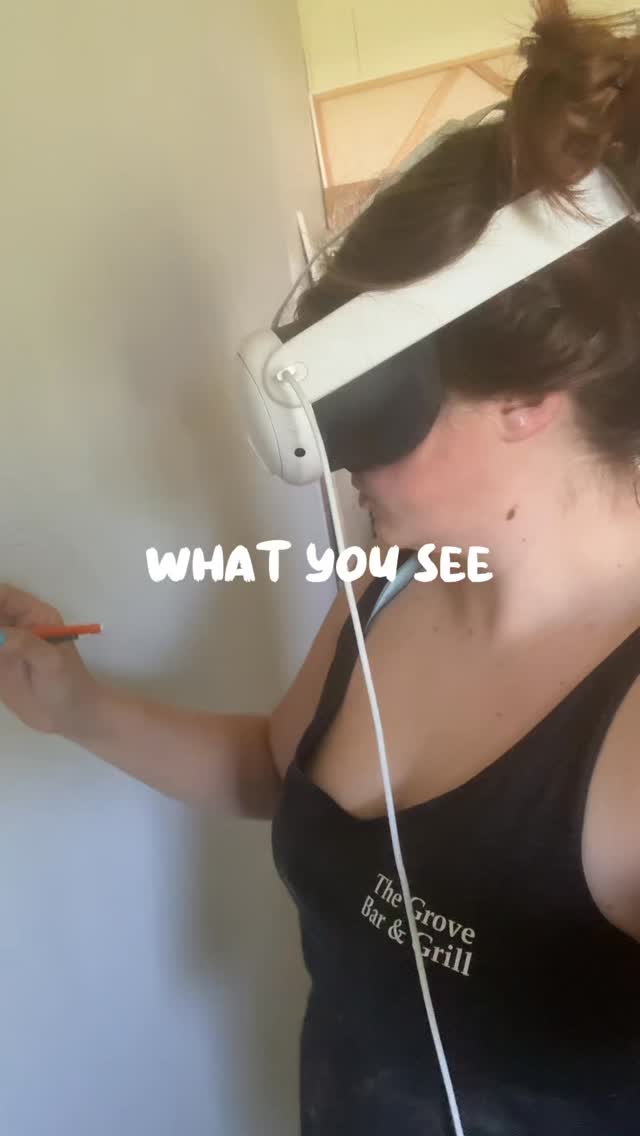 I tried out a VR headset for this mural outline and it was tripppyyyy ๐ตโ๐ซ Took some getting used to but Iโm excited to experiment more with it! Especially the VR painting! ๐จ
#vr #mural #artist #metaquest #muralpainting