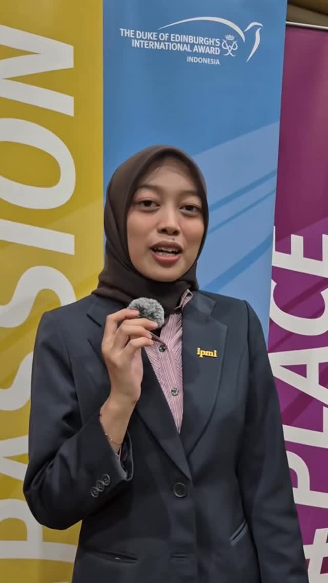 Saya Dinda Fadjriah Rahmah dari IPMI International Business School dan berasal dari Tangerang Selatan.
Bagi saya, mengikuti The Duke of Edinburgh’s Award bukan hanya tentang menyelesaikan program, tetapi tentang melatih disiplin, resilience dan konsistensi. Saya juga jadi lebih percaya diri karna salah voluntary service yang saya lakukan mengajar anak anak sekolah membuat saya lebih berani untuk berbicara.
Dari perjalanan ini, saya belajar bahwa growth comes from small habits that we do consistently.
#WorldReady #IntawardIndonesia
@dindafadjriah
@ipmicampus