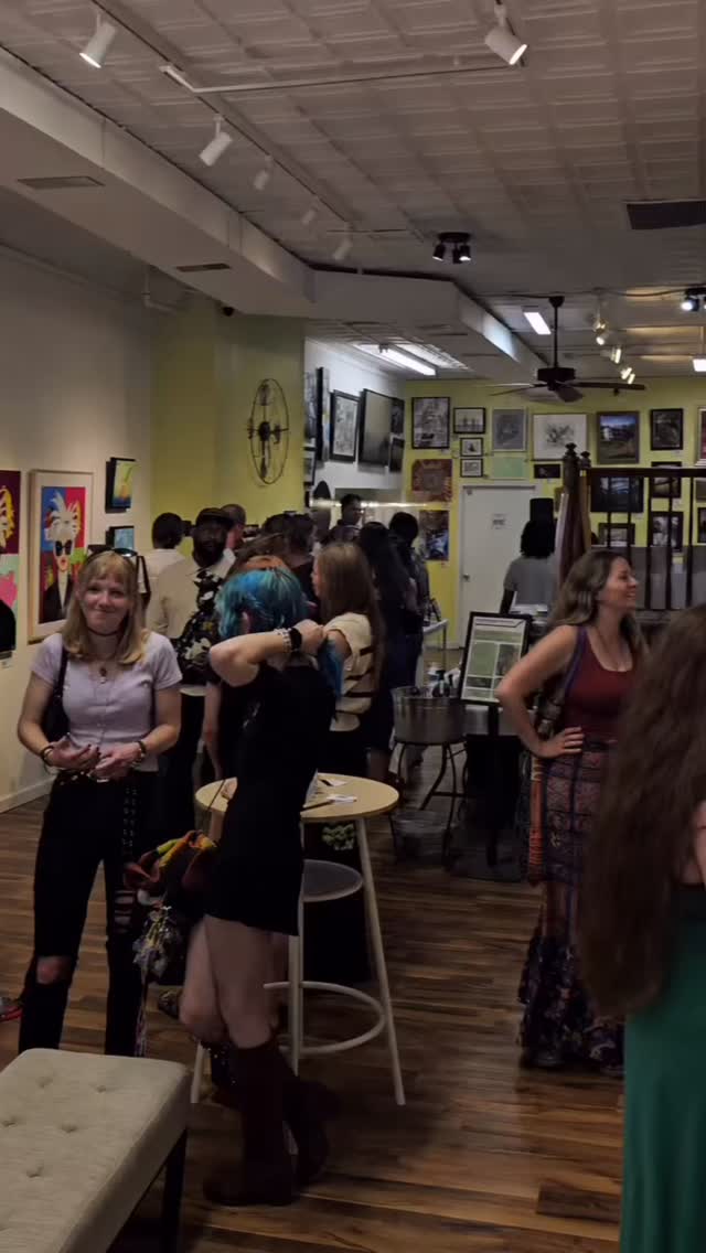 🩷🩷🩷🔥🔥🔥
#ArtDeOggi #TheRoccoPink #GreenRootGallery #ContemporaryArt #BellevilleArts