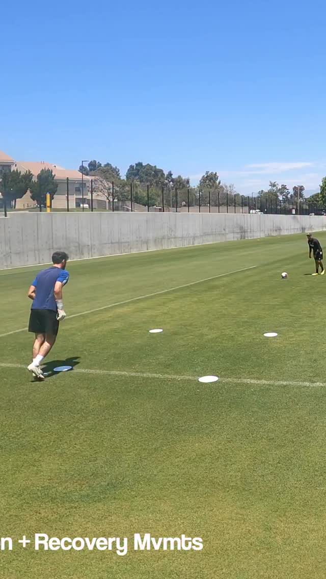 🎯 Multi-save Goalkeeper Warmup
#soccer #football #reels #explore #goalkeeper