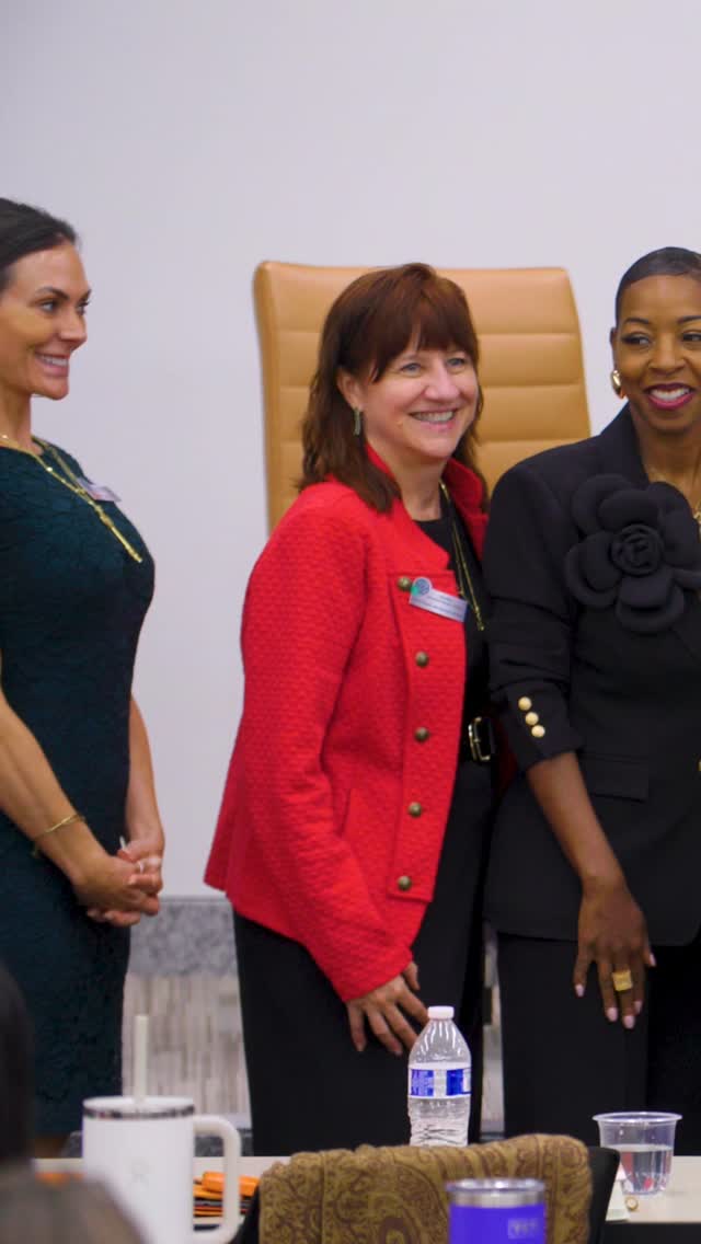 To our members, sponsors, partners volunteers and board of directors - Thank you for your commitment , your leadership and your belief in the power of women supporting women.
Thank you to everyone who made our signature events #WealthWiseWomen #WomenWithVision and #DesertDiamonds so memorable.
None of it was possible without you!
@monicavillalobos1126
@velma_trayham
@srpconnect
@nationalbankofarizona
@wellsfargo
@southwestgas
@pinnbankaz
@suzigloverstatefarm
@mayorkategallego
... to name a few!
We're eternally grateful 🙏
We're looking forward to the 2026-2027 kickoff August 5th.
S A V E. T H E. D A T E!