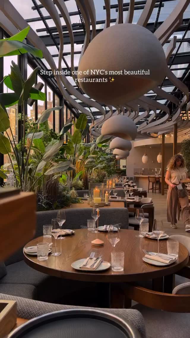 Read our article about fine dining in the USA link in bio
Right in the heart of the West Village sits @meduzamediterrania, one of the most beautiful restaurants in NYC, and it feels like stepping into a different world the second you walk in. The space is elegant but warm, with soft lighting, earthy tones, and a vibe that instantly makes you slow down and take it all in. Every corner feels thoughtfully designed, creating the perfect setting for a long dinner that turns into a full experience.
The menu leans Mediterranean with a modern twist, offering a mix of fresh seafood, flavorful small plates, and beautifully presented dishes that are just as good as they look. From mezze to raw bar selections, robata dishes, expertly executed pasta, steak, seafood, and thoughtful vegan options, every bite celebrates the flavors of the Mediterranean coast.
Whether you’re here for a date night or a group dinner, it’s easily one of the most memorable dining experiences in the city.
📍 @meduzamediterrania | 657 Hudson St, New York
Follow @newyork_bars for more
#nycrestaurant #nycrestaurants #restaurantnyc #westvillagenyc #westvillage