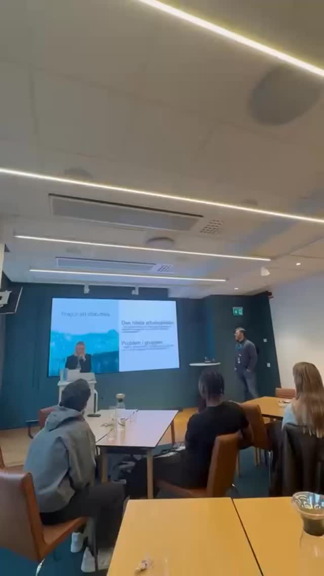 Från läxhjälp till nya möjligheter 🚀
Under vår rekryteringskväll tillsammans med DNB Bank fick ungdomar som deltagit på läxhjälpen chansen att ansöka till två sommartjänster. En kväll fylld av inspiration, nätverkande och framtidstro ✨
Vi tackar då mycket för denna möjlighet! 🫶🏻
#DNB #Läxhjälp #Ungdomar #Sommarjobb #drömstort