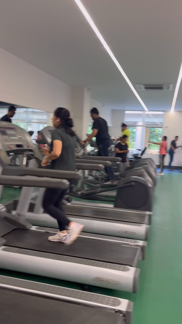 Returning to workouts after a break of 2 weeks !! We got to get back to what matters the most !! #womenshealth #menopause #perimenopausefitness