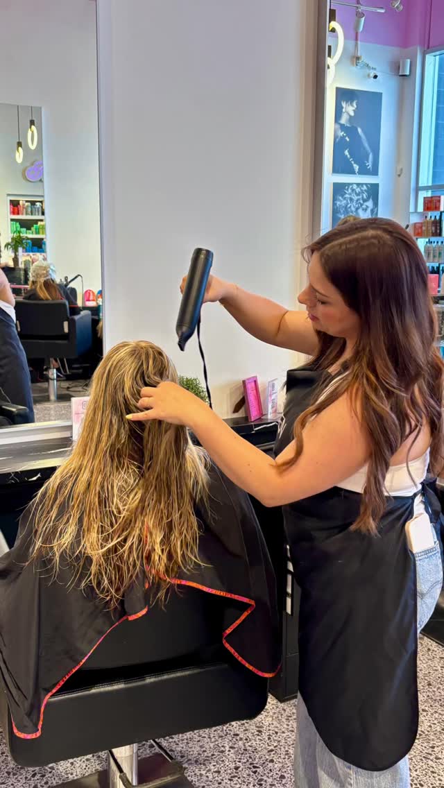 Doing what we do best at The Blonde Project Salon — creating beautiful, confidence-boosting hair transformations every single day. From bright blondes and dimensional brunettes to seamless extensions and major hair makeovers, our talented team is here to bring your dream hair to life. 🤍
Proudly serving our amazing guests from Kingsland, Calgary, in a luxury salon space built on skill, education, and exceptional client care.
#yycsalon #yycliving #yycnow #yycblonde #yycblondespecialist