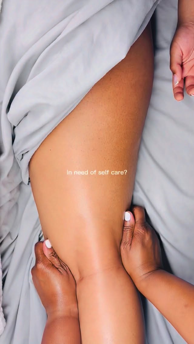 A friendly reminder to book that recovery appointment! ✨
If you’re a runner, these are some of my favorite areas to work on: the hamstrings, tendons, IT band (along the outer quad), and the tibialis anterior. When tibialis anterior muscle becomes tight and fatigued, it can contribute to that tired, achy feeling in your ankles and feet.
Recovery isn’t just about feeling better—it’s about moving better, performing better, and staying injury-free. #running #sportsrecovery #massagetherapy #sportsmassage #massage
