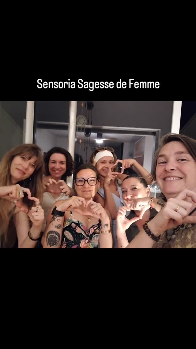 Merci pour votre confiance 🥰 Un magnifique cercle du "parcours femmes" pour la reconnexion à votre puissance féminine, toujours dans le respect de chacune
Je suis tellement reconnaissante d’être une petite pierre qui contribue à la construction de votre chemin
Avec tout mon Amour ❤️
Sandrine
Sensoria Sagesse de Femme
#sensoriasagessedefemme #parcoursfemmes #parcoursinitiatique #gratitude #accompagnement